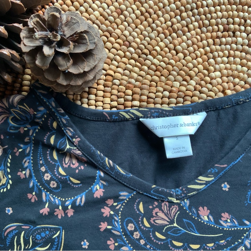 Christopher & Banks Long-Sleeve Fall Print Tee – Women’s Small long sleeve tee. - Picture 2 of 4